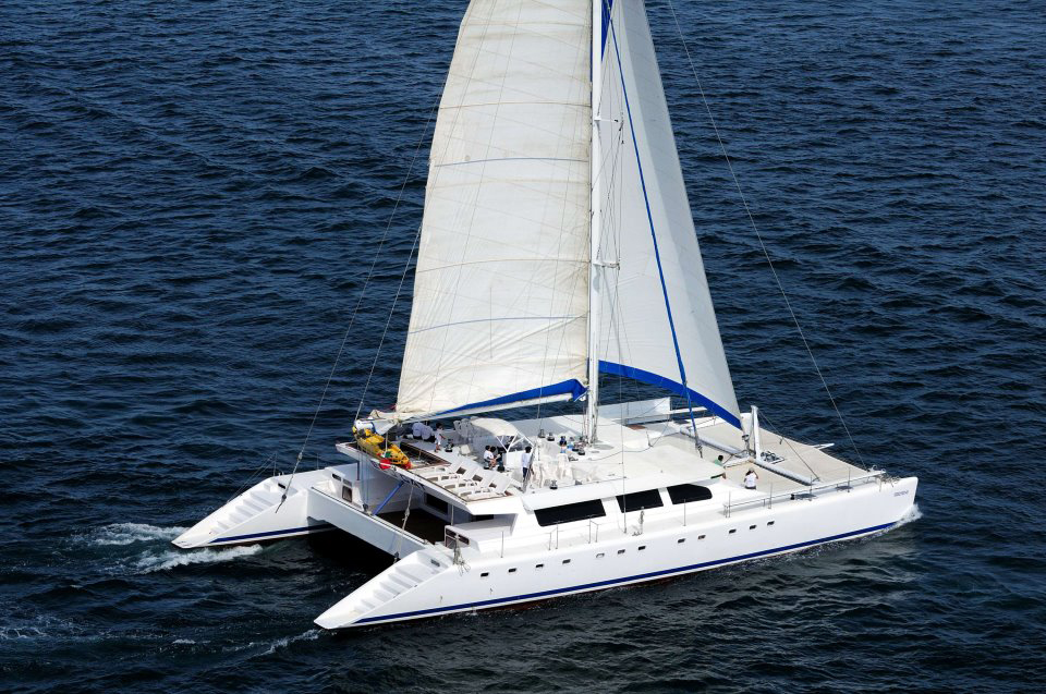 Amplio Catamarán en Renta en Los Cabos