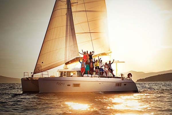 Renta de Yates para Diversion y Fiesta