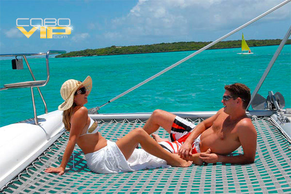 Vacaciones Relajantes en Pareja abordo de Yate en Cabo