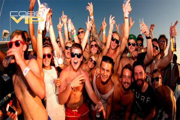 Catamaranes para Fiestas en Los Cabos