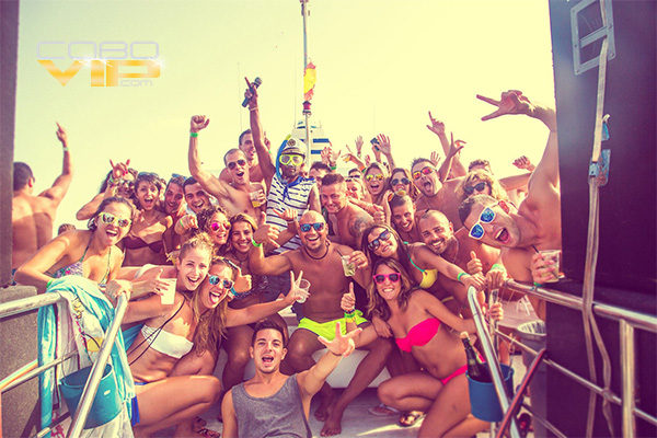 Catamaranes para Fiestas en Los Cabos