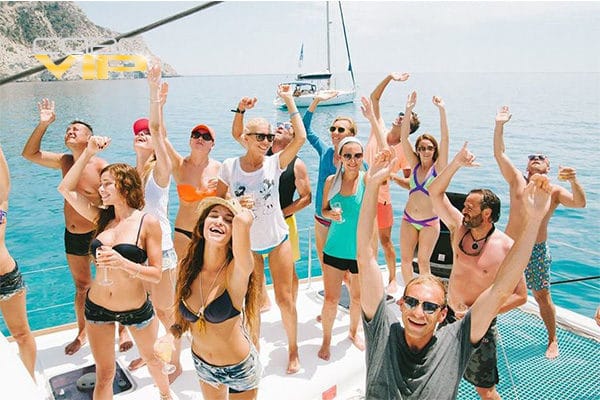 Despedida de Soltero abordo de yate en Los Cabos
