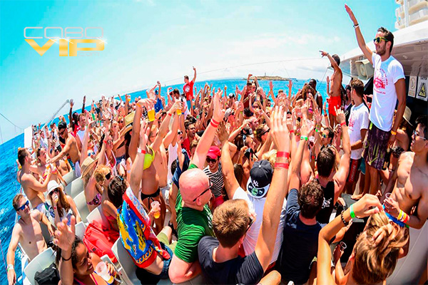 Fiesta de Graduación abordo de Catamaran