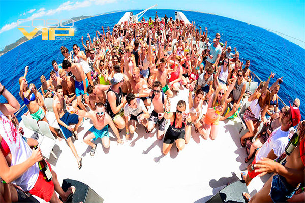 Mega Yates para fiestas en Los Cabos