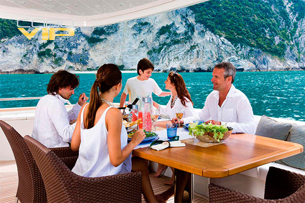 Mega Yates para Vacaciones de Lujo en Cabo