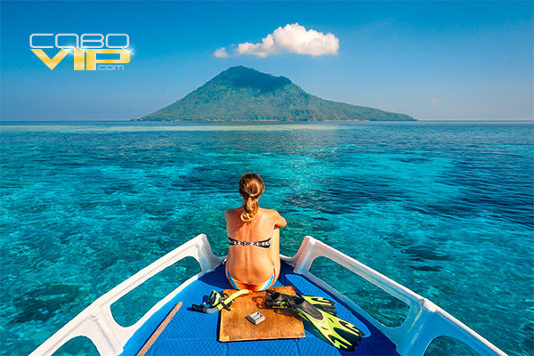 Vacaciones Románticas abordo de Mega Yate en Cabo