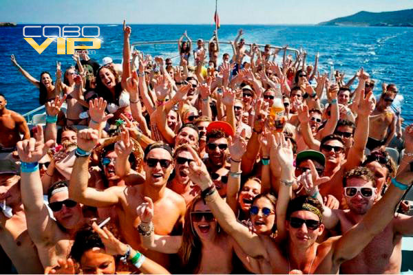 Catamaranes para fiestas en Cabo San Lucas