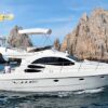 Renta de Lujoso Yate para paseos en Los Cabos