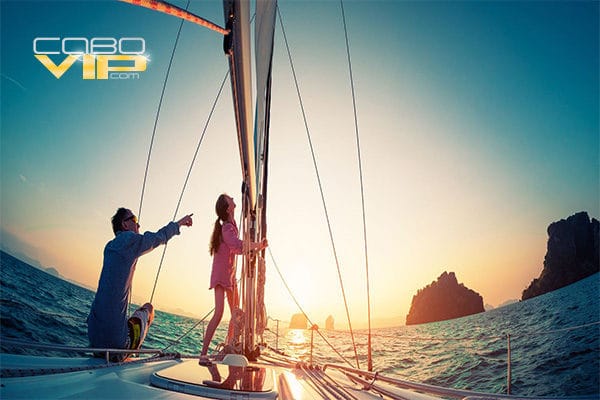 Veleros de Lujo para Citas Románticas en Cabo