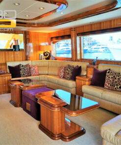 renta un gran yate unico en Los Cabos