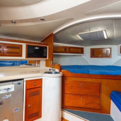 renta de yate Cabo Express 33