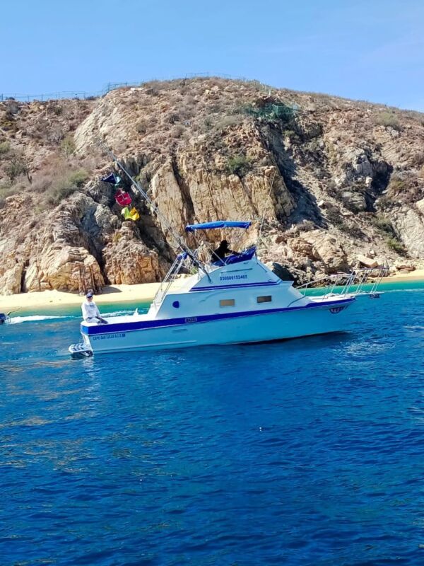 renta de yates en Los Cabos