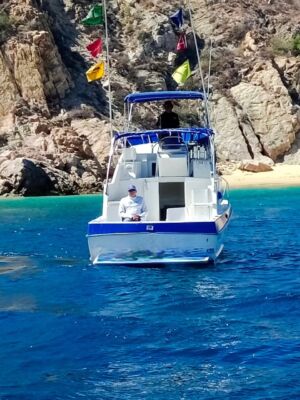 Renta de yate de pesca California 28